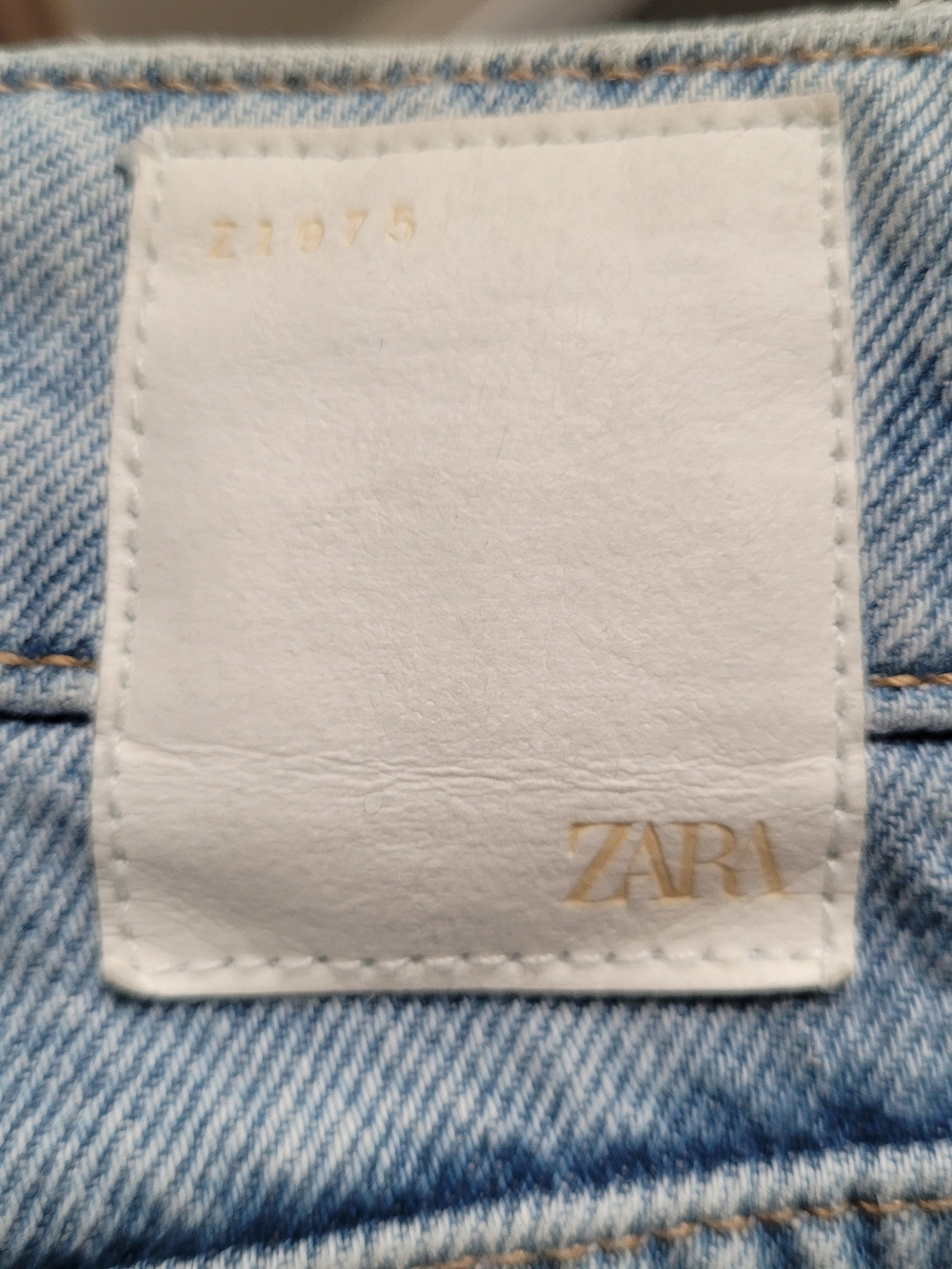 Zara Denim Jeans Straight Leg High Waisted Button Up Raw Hem Light Distressed 8 - Picture 8 of 14